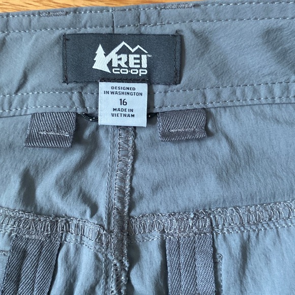 REI Coop Convertible Nylon Camp/Hike Pants - Picture 5 of 9
